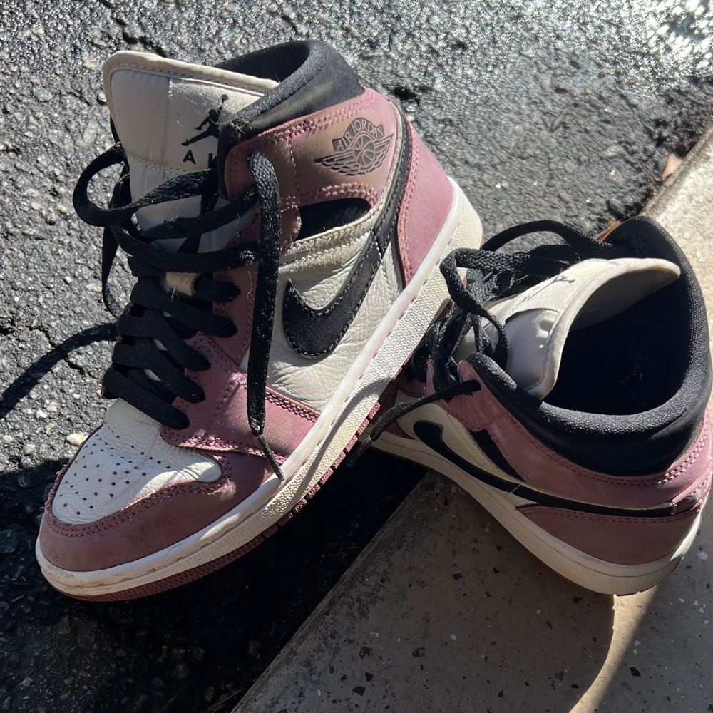 Nike Girls Air Jordan Stylish High-Top Sneakers
